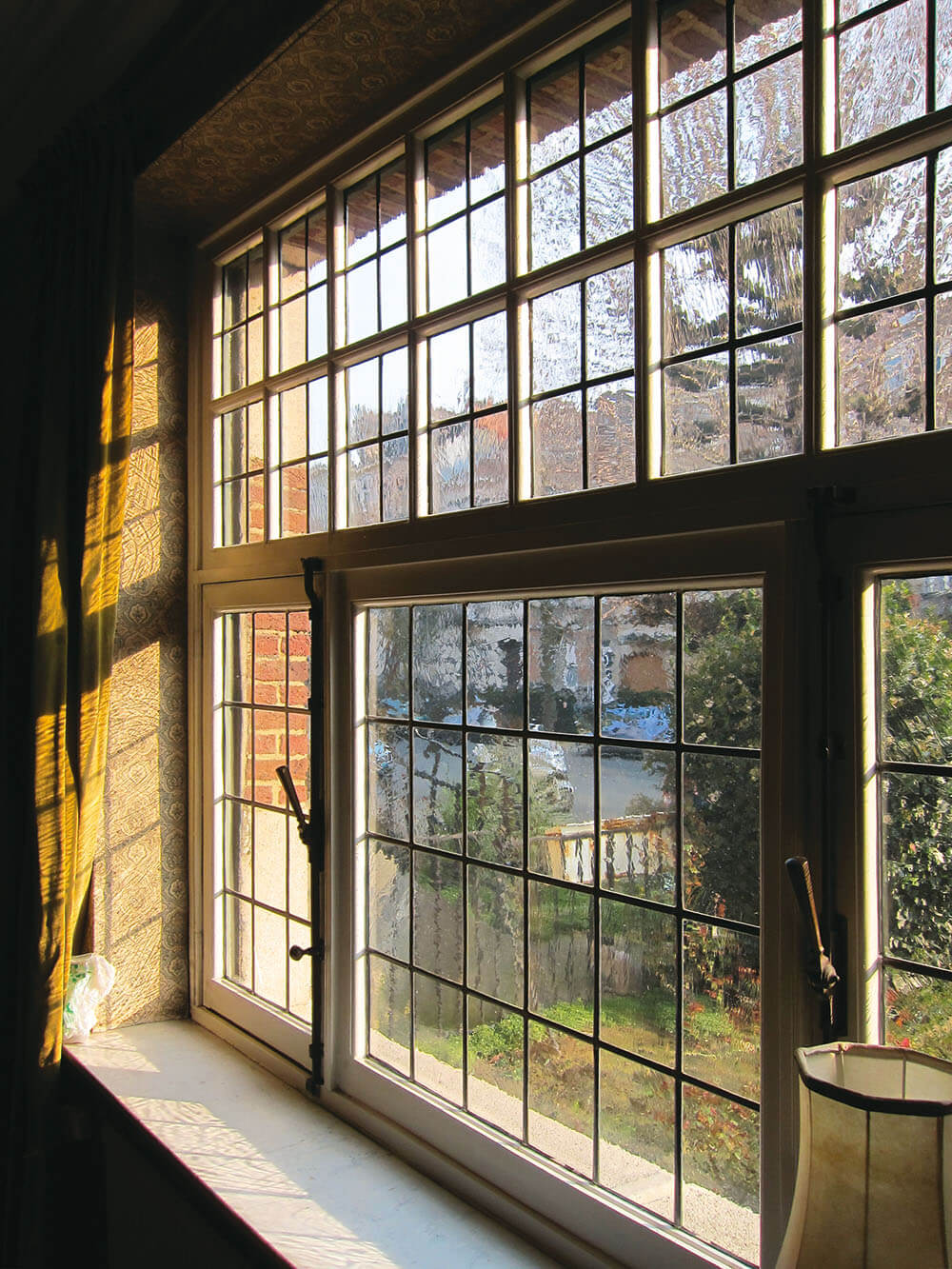 Une fenêtre ancienne en bois