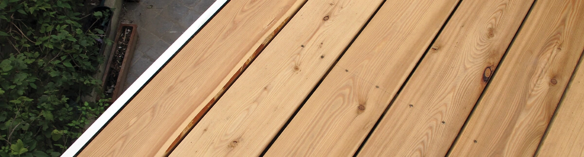 Photo d'un revêtement en bois d'une terrasse